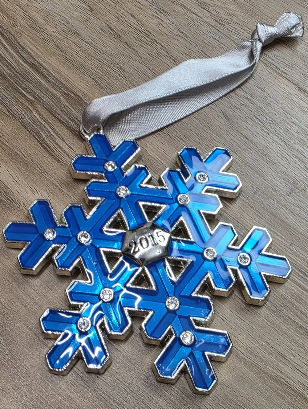 🔸️Harvey Lewis Blue 2015 Snowflake Swarovski Crystal Embellishment Ornament